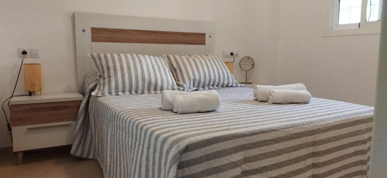 Apartamentos Costa De La Luz Playa Rota Kültér fotó